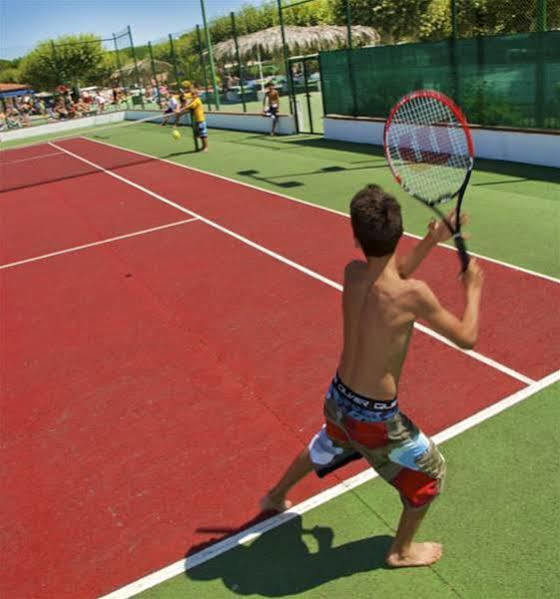 Camping Riembau Hotel Castell-Castell-Platja d'Aro Buitenkant foto